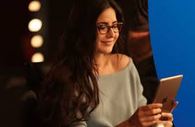 What is blue light and how it can harm your eyes?in this video dr.jatin ashar (founder & chief surgeon, mumbai ey. Katrina Kaif Launches Lenskart Blu Lenses In The Brand S New Tvc Marketing Advertising News Et Brandequity