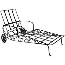 Decorating with wrought iron patio chaise lounges if you're looking for a classic black look for your patio, a wrought iron chaise lounge is for you. Vintage Wrought Iron Chaise Longue For Sale At 1stdibs