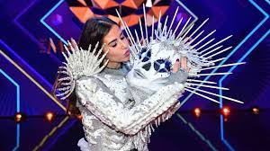 Das knochige kostüm schmückte sängerin sarah. Download Das Skelett The Masked Singer Prosieben 2020 Mp4 Mp3 3gp Mp4 Mp3 Daily Movies Hub