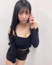 真島なおみさんのインスタグラム写真 - (真島なおみInstagram)「もっ、、もしもし.....どうしましたか////,💦💓 #ゼロイチTV  #ゼロイチ褒め YouTube新作動画公開中🌸見てみてね💕💓 #ブルブルマシーン . . #japanesegirl #model #sexy  #selfie #animegirl #셀카 #셀스타 ...