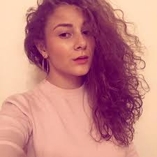 I když natálie grossová (18) musela maturitní přípravu zvládnout především sama, hodiny byly i na konzervatoři online, zvládla to na výbornou. Natalie Bagarova Oficialni Stranka Photos Facebook