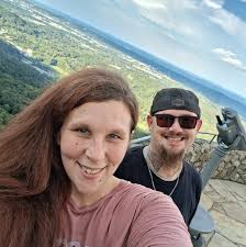 Does steam link work via phone and what is the setup and gameplay  experience like?