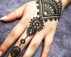 Inspirasi koleksi henna pengantin yang memukau griya pengantin husna. 60 Gambar Motif Henna Tangan Simple Terbaru Update 2018