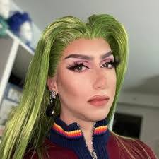 Melissa Smoot's Instagram, Twitter & Facebook