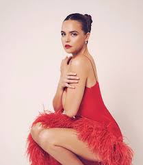 Bailee Madison Tackles 5 Fashion Qs We Need To Know