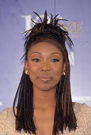 23 Hairstyles You Were Obsessed With In The Early 2000s Y2k Hairstyles Hair Styles Box Braids Hairstyles