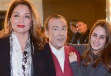 Πριν από λίγο καιρό πληρώναμε να πάμε στο κινηματογράφο, ενώ σήμερα μπορούμε να παρακολουθούμε ταινίες σε απευθείας σύνδεση σε καλή ποιότητα σε μια μεγάλη οθόνη στο σπίτι μας. Tolhs Boskopoylos Fhmes