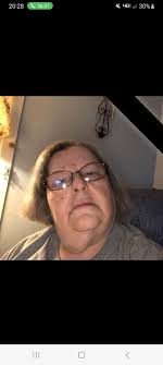 Could someone please edit my husbands grandmas tongue out of this photo 🥹  she passed away last night and I really love this picture minus the tongue  filter 🤦‍♀️❤️