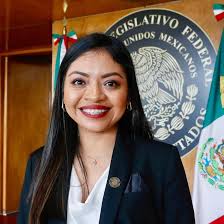 Elizabeth Cervantes‎