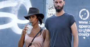 Le tennisman vit, en ce moment, une période assez difficile. Shy M Cramee Sa Nouvelle Photo De Couple Avec Benoit Paire Intrigue Purepeople