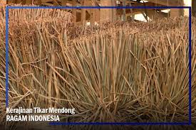 Produk tikar dari pulau bawean. Tikar Tradisional Anyaman Pandan Tikar Mendong Ukuran 200 X 125 Cm Kombinasi Warna Lazada Indonesia