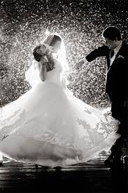 Singing In The Rain How To Embrace A Rainy Wedding Day The Details Wedding Photos Rainy Wedding Rain On Wedding Day