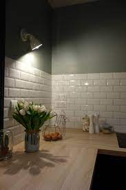 cuisine carrelage carreaux metro couleur vert de gris style industriel carrelage metro cuisine carreaux metro carrelage salle de bain