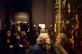 How We Look When We Look at a Painting