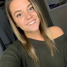 Donna Mcnelly's Instagram, Twitter & Facebook