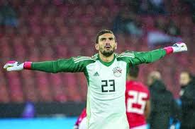 عقد محمد عواد حارس مرمي الفريق الأول لكرة القدم بنادي الزمالك، خلال الساعات الماضية، جلسة مع أعضاء اللجنة المؤقتة التي تدير النادي، وأحد أعضاء اللجنة التنفيذية، بشأن طلبه الرحيل رسميا عن القلعة البيضاء خلال فترة الانتقالات الصيفية المقبلة. Ø­Ø§Ø±Ø³ Ø§Ù„ÙˆØ­Ø¯Ø© ÙÙŠ Ø·Ø±ÙŠÙ‚Ù‡ Ù„Ù„Ø²Ù…Ø§Ù„Ùƒ ØµØ­ÙŠÙØ© Ù…ÙƒØ©