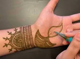 Every dulhan wants to have latest design of mehandi on their hands during festivals like teej, karva chauth or even makar sakranti. 100 Latest Mehndi Designs For 2021 Simple Arabic Bridal Etc The Good Look Book