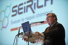 Stephane Pimbert Directeur General De L Inrs Lors De La Journee D Information Seirich Du 15 09 2015 Risques Professionnels Assurance Maladie Risque Chimique