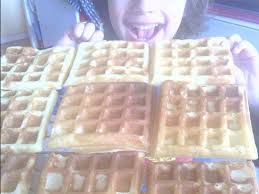 Gaufres Au Lait Legeres Recette Recette De Gauffre Facile Recette Gaufre Recette Gaufre Facile