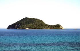 Marathonisi (turtle island) tsilivi waterpark. To The Guy With The Elephant Rock I Give Turtle Island Marathonisi Located In Zakynthos Greece 9gag