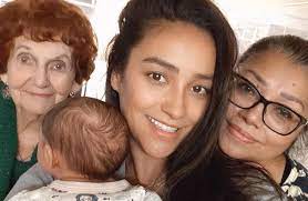Shay mitchell was born in the city of mississauga in the canadian province of ontario. Everything We Know About Shay Mitchell S Parents Thenetline
