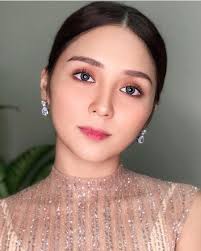 Joy McQueen (candidoamoguis)