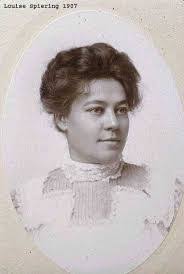 Christiane Lau's Instagram, Twitter & Facebook