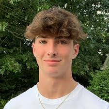 Matthew Tomaszewski's Instagram, Twitter & Facebook