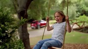 Hyundai Girl On The Swing With Her Dad Ad Commercial On Tv 2019 Hyundai Cars Tv Commercials Hyundai