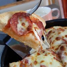 Enjoy 3 regular pizzas for only rm 39.90. Photos At Pizza Hut No 283 Jalan Sultan Abdul Samad