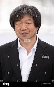 Réalisateur wang bing Banque de photographies et d'images à haute  résolution