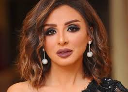 وتتميز هذه العملية بنتائجها الدائمة التي توفر على النساء الإزالة المتكررة للشعر الزائد. ØªØºÙŠ Ø±Ø§Øª Ø¬Ø°Ø±ÙŠ Ø© ÙˆØµØ§Ø¯Ù…Ø© ØµÙˆØ± Ù‚Ø¯ÙŠÙ…Ø© Ù„Ù€ Ø£Ù†ØºØ§Ù… Ù‚Ø¨Ù„ Ø¹Ù…Ù„ÙŠØ§Øª Ø§Ù„ØªØ¬Ù…ÙŠÙ„ ÙˆÙ‡Ø°Ø§ Ù‡Ùˆ Ø¹Ù…Ø±Ù‡Ø§ Ø§Ù„Ø­Ù‚ÙŠÙ‚ÙŠ Ø¬Ø±ÙŠØ¯Ø© Ù†ÙˆØ±Øª