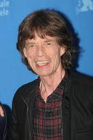 Listen to new track by mick jagger with dave grohl. Das Vermogen Von Mick Jagger Wie Reich Ist Der Musiker