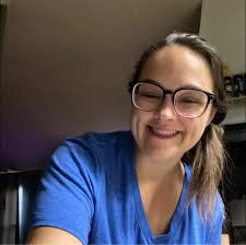 Looking for a photographer in Kansas City who specializes in dog/end of  life photo shoots?