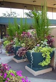 The Art Garden Garden Designers Roundtable Containers Garden Containers Garden Pots Unique Gardens