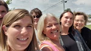 Joni Bacon (@BaconJoni)