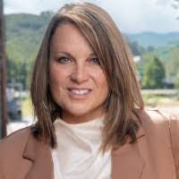 Kim Haldeman's Instagram, Twitter & Facebook