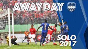 Live streaming pukul 15.30 wib di vidio dan indosiar. Away Day Solo Gojek Traveloka Liga 1 2017 Match Persija Vs Persib 03 November 2017 Youtube