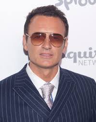 Kylie Minogue's Boyfriend Paul Solomons Reportedly Met Her Family Secretly  in Australia