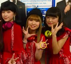 Compare english english (adjective), mandarin 英吉利 (yīngjílì, england). ãƒªãƒˆã‚°ãƒªéº»ç  ã¾ã˜ã‚… å·¦æ‰‹è–¬æŒ‡ã®æŒ‡è¼ªã¯ã„ã¤ã‹ã‚‰ å½¼æ°ã‹ã‚‰ã®ãƒ—ãƒ¬ã‚¼ãƒ³ãƒˆ