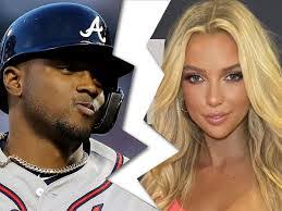 Allison Bowles's Instagram, Twitter & Facebook