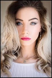 Estelle Ashley's Instagram, Twitter & Facebook