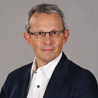One might as sensibly deny a future to ecclesiastes, the golden ass, gulliver's travels, and the works of rabelais as to predict oblivion for such a thesaurus of ironic wit and fine fantasy, mellow wisdom and strange beauty, as jurgen. Dr Jurgen Rink Wird Chefredakteur Von C T
