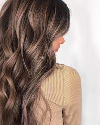 Wella Professionals On Instagram Golden Chestnut Wellahair Brought To You By Biancahdrs Find The Full Formula Belo Haarfarben Wella Haarfarbe Frisuren