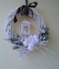 Best 10 Polar Bear Wreath White Christmas Wreath Large Xmas Front Door Wreath White Wreath With White Bear Berries Julkransar Julkransar Diy Kransar Diy