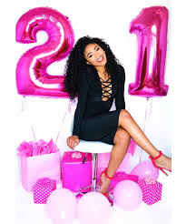 Things To Do On Your 21st Birthday Near Me Pin By Do Yin On Go Girl Its Ya Birthday 21st Birthday Pictures Birthday Photoshoot 21st Birthday Photoshoot