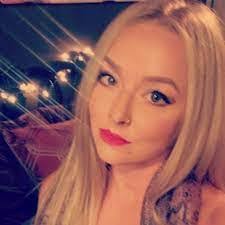 Ann Folsom's Instagram, Twitter & Facebook