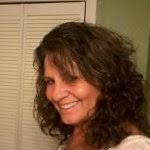 Laura Tuthill's Instagram, Twitter & Facebook