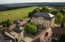 Schloss Jagersburg Bei Forchheim In 2020 Burg Architektur Schloss