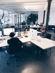 The Ideal Desk Layout For Open Plan Offices Office Layout Plan Open Office Design Office Furniture Layout